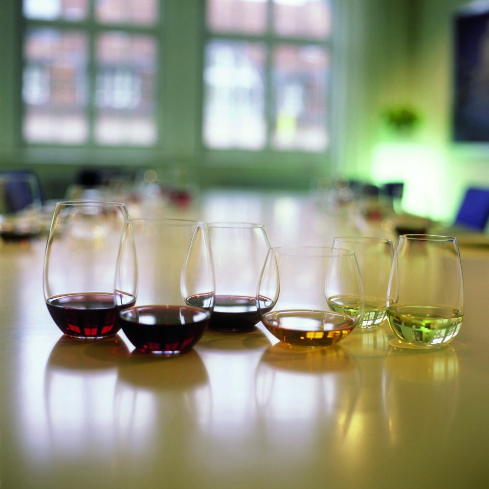 Sehr edel und ungewöhnlich: RIEDEL The O Wine Tumbler Cabernet/Merlot, 4 zum Preis von 3, Kristallglas, alle Riedel Gläser sind spülmaschinenfest.