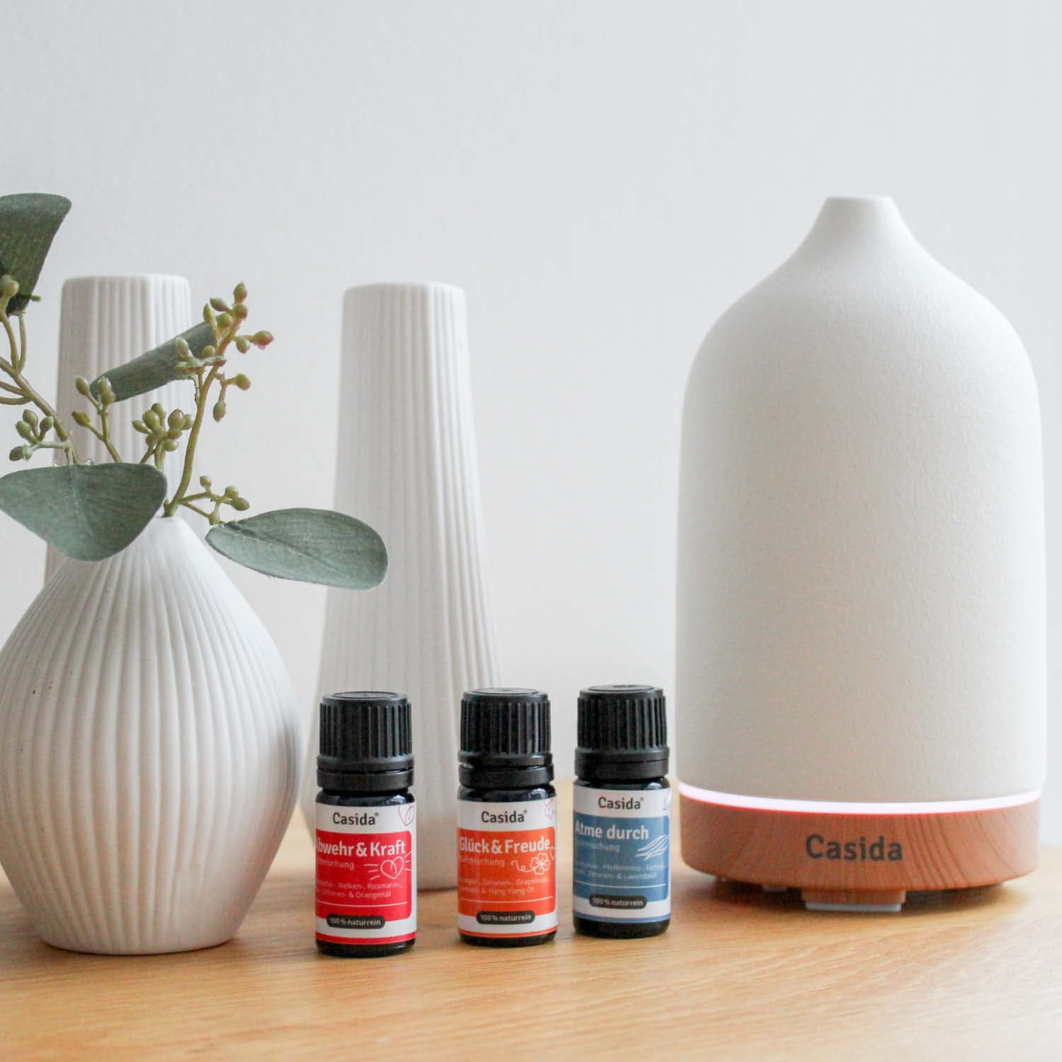 AAAAroma! Moderner Keramik Aroma Diffuser für ätherische Öle mit LED Licht 3-in-1: Ultraschall Diffusor, Luftbefeuchter und Nachtlicht - 100 ml Wassertank (Schwarz)