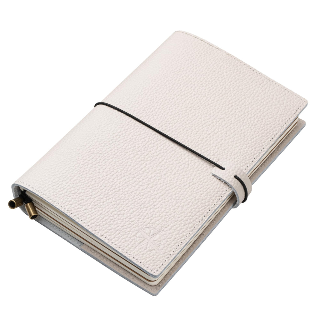 Damit keine Erinnerung verlorengeht: Wanderings A5 Travelers Notebook mit Fächern – Echtes Leder Journal, 6" x8,5/15 x 22cm Nachfüllbares Reisetagebuch, um alle Abenteuer des Lebens festzuhalten, 120 GSM Blanko Einlagen