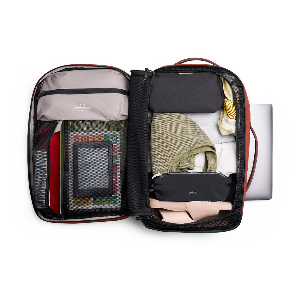 Zu schön zum wandern... Bellroy Lite Travel Pack 30L Handgepäck-Rucksack, Reiserucksack mit Laptop-Fach, inneren Packfächern und verstaubaren Schultergurten - Clay