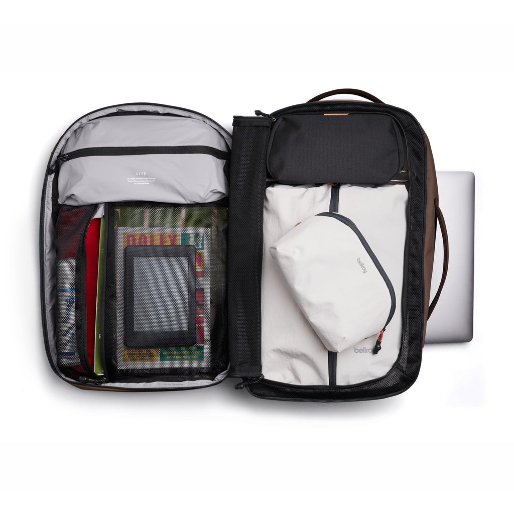 Zu schön zum wandern... Bellroy Lite Travel Pack 30L Handgepäck-Rucksack, Reiserucksack mit Laptop-Fach, inneren Packfächern und verstaubaren Schultergurten - Clay