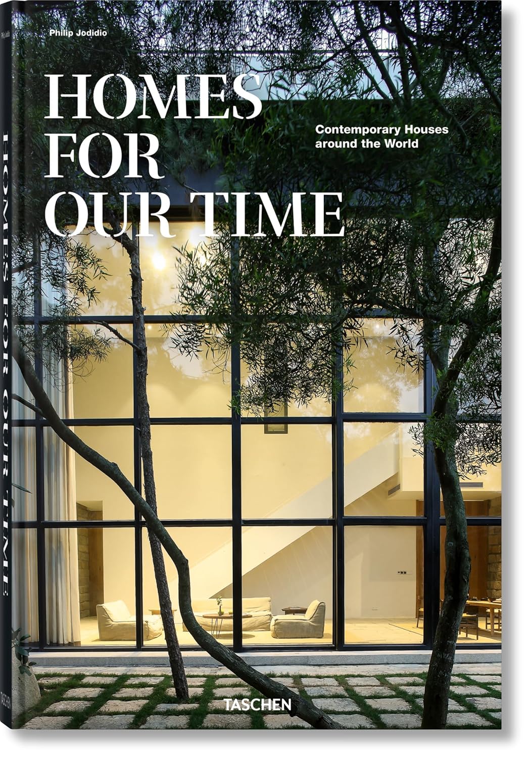 Inspiration pur. Homes For Our Time. Von ruralen Cottages bis zu futuristischen Villen, vom Künstleratelier am Strand bis zum einsamen Refugium im Wald: Diese weltumspannende Auswahl stellt viele spannende Konzepte vor.