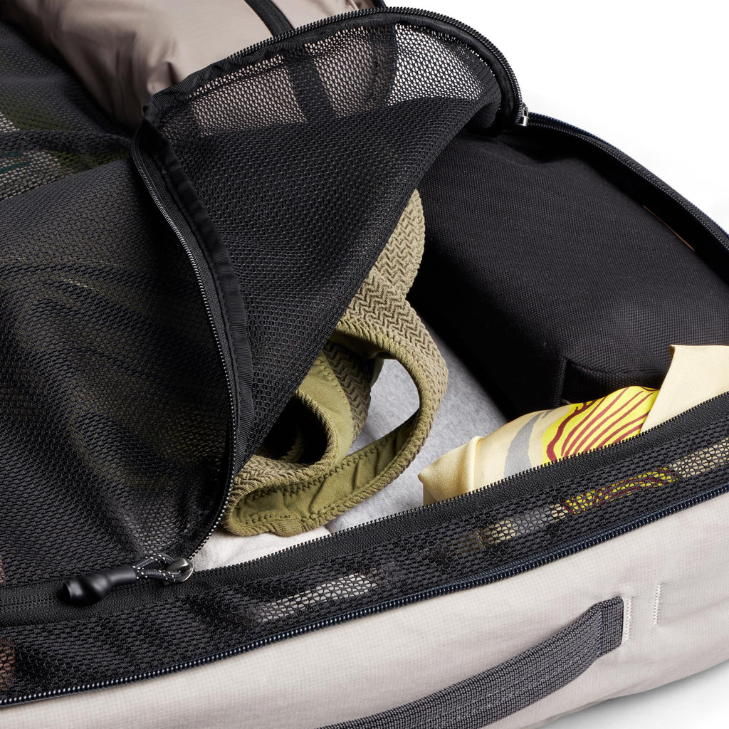 Zu schön zum wandern... Bellroy Lite Travel Pack 30L Handgepäck-Rucksack, Reiserucksack mit Laptop-Fach, inneren Packfächern und verstaubaren Schultergurten - Clay